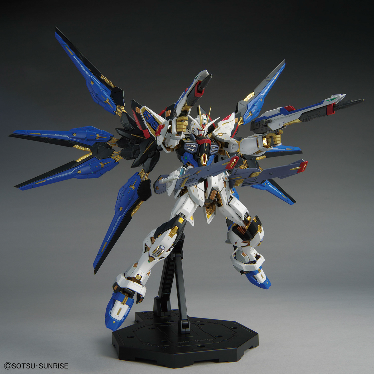 MGEX ストライクフリーダムガンダム 1/100 完成品 光沢仕上げ - 模型 